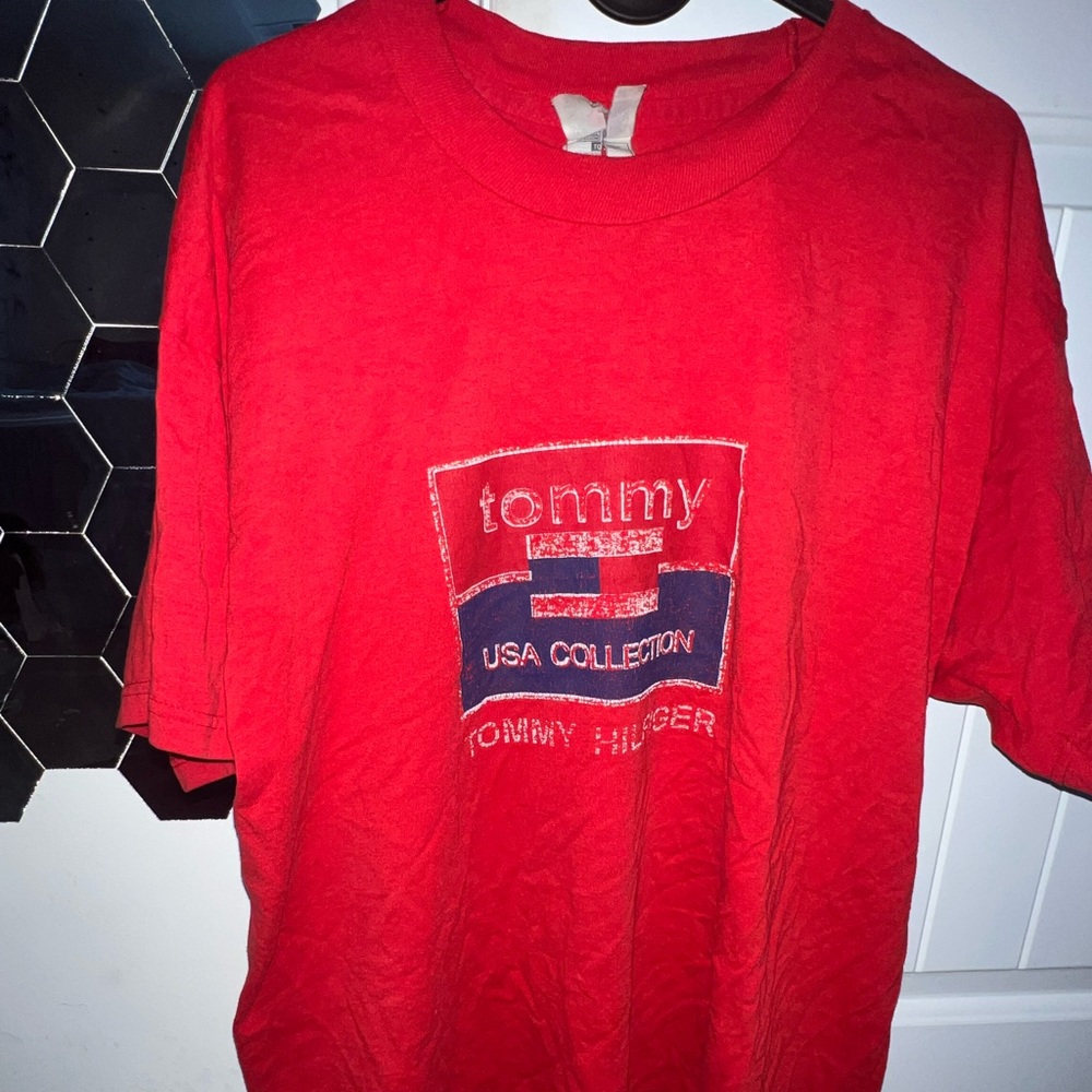 Tommy Hilfiger t shirt
